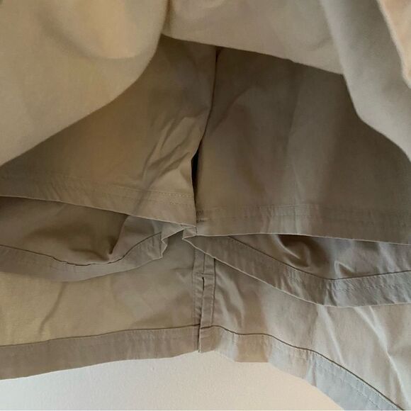 Royal Robbins khaki colored skort - Picture 4 of 8